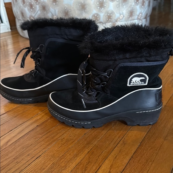 Sorel Black Fur-Trimmed Snow Boots Woman 8.5 - Picture 2 of 8